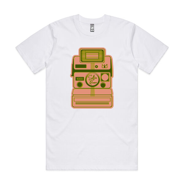 Selfie Queen - Retro Camera Thumbnail